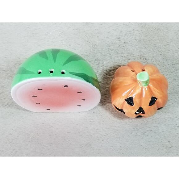 Halloween Pumpkin Salt & Pepper Shakers Watermelon Fruit Ceramic Green Orange - Picture 11 of 13